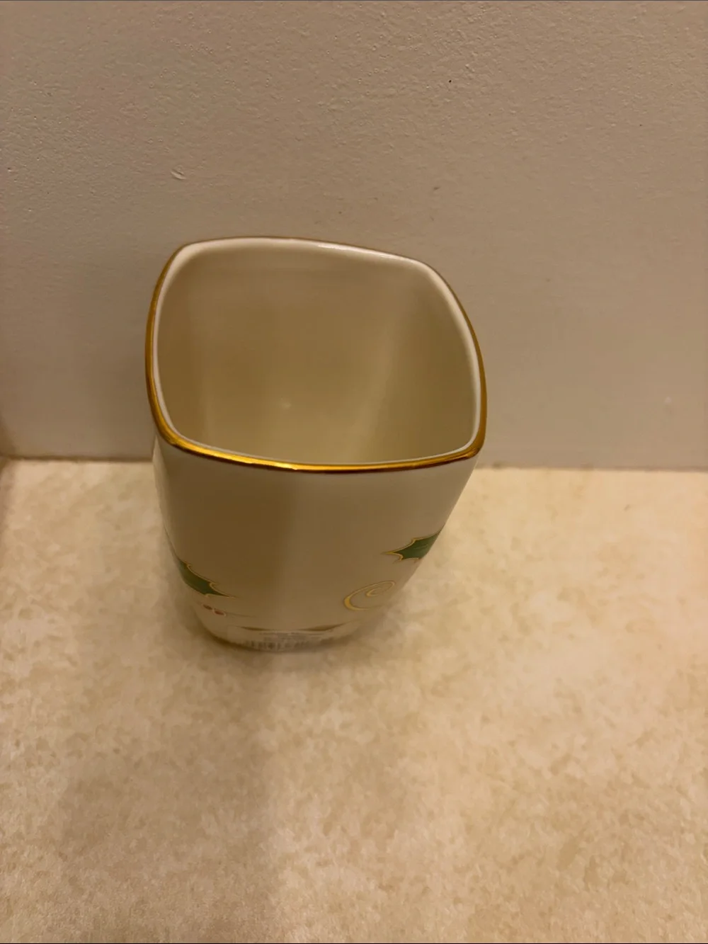 Lenox Holiday Nouveau Ceramic Bath Accessory Set in Ivory and Gold